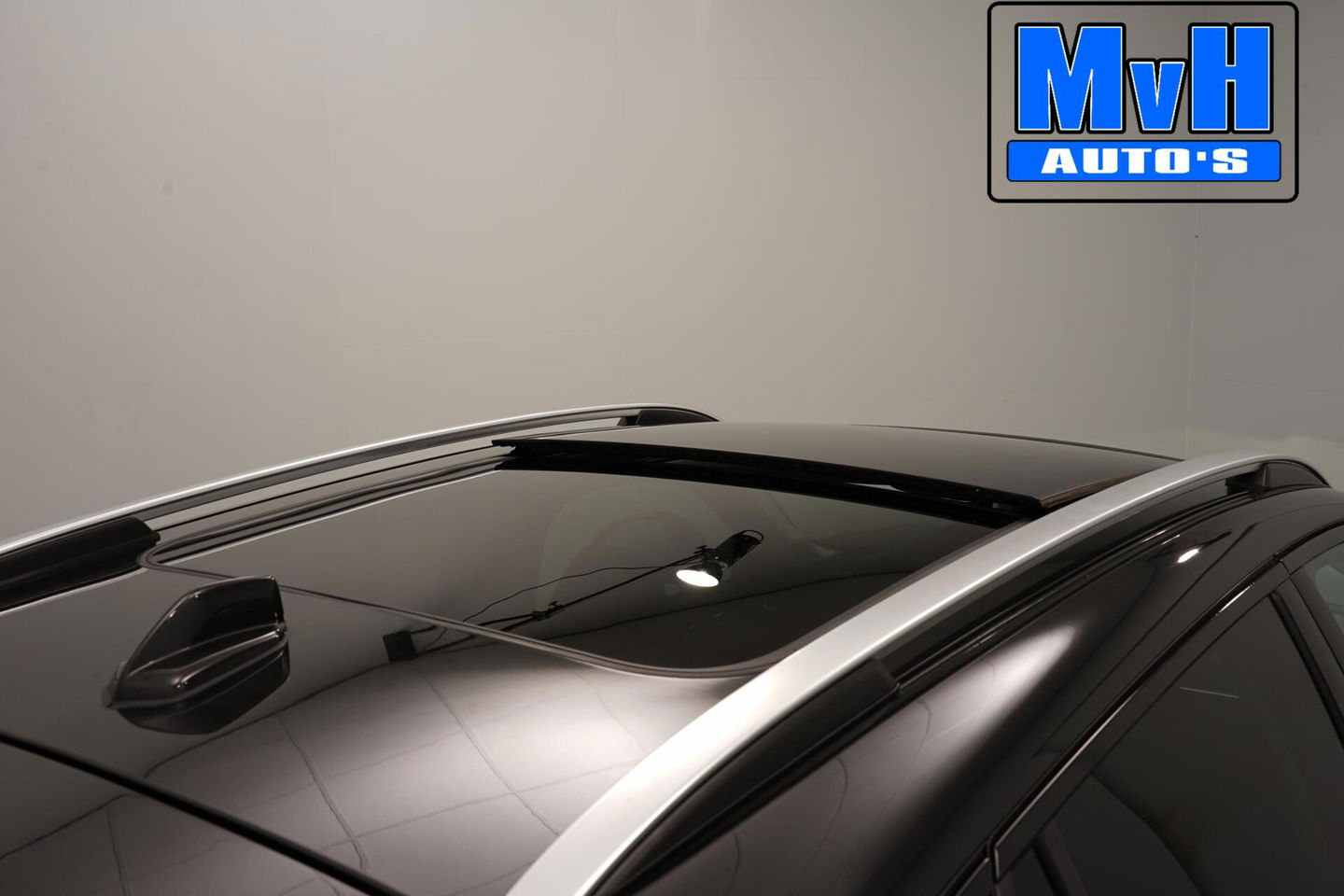 Lynk & Co 01 1.5 Hybride|LEER|FULL BLACK |360°CAM|NAP