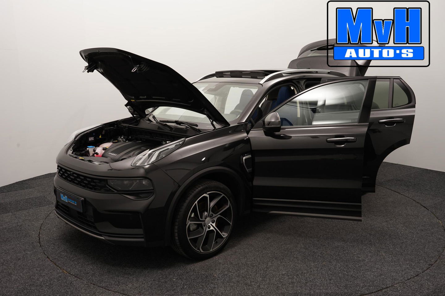 Lynk & Co 01 1.5 Hybride|LEER|FULL BLACK |360°CAM|NAP