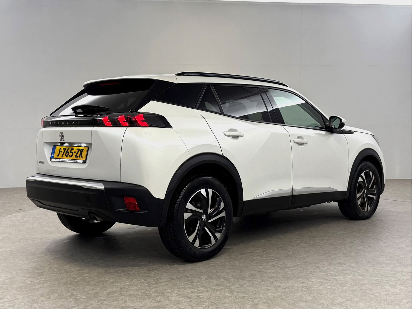 Peugeot 2008 1.2 PureTech | Virtual | 360° | Carplay | Cruise | Navi | LED | Parkeersens. | NAP