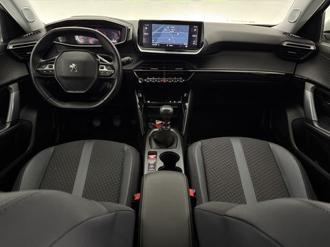 Peugeot 2008 1.2 PureTech | Virtual | 360° | Carplay | Cruise | Navi | LED | Parkeersens. | NAP