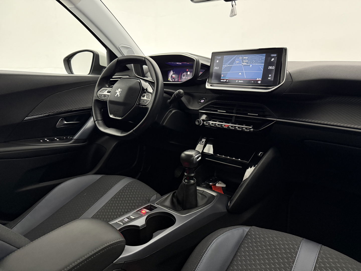 Peugeot 2008 1.2 PureTech | Virtual | 360° | Carplay | Cruise | Navi | LED | Parkeersens. | NAP