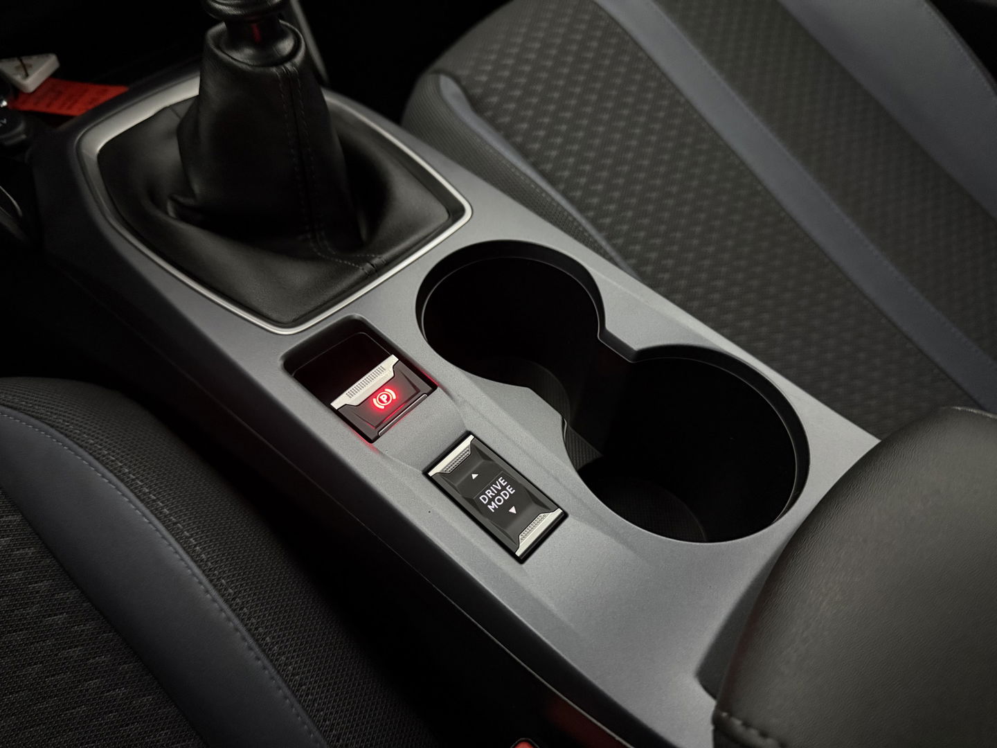 Peugeot 2008 1.2 PureTech | Virtual | 360° | Carplay | Cruise | Navi | LED | Parkeersens. | NAP