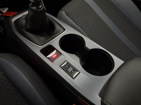 Peugeot 2008 1.2 PureTech | Virtual | 360° | Carplay | Cruise | Navi | LED | Parkeersens. | NAP