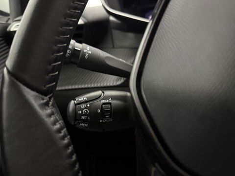 Peugeot 2008 1.2 PureTech | Virtual | 360° | Carplay | Cruise | Navi | LED | Parkeersens. | NAP