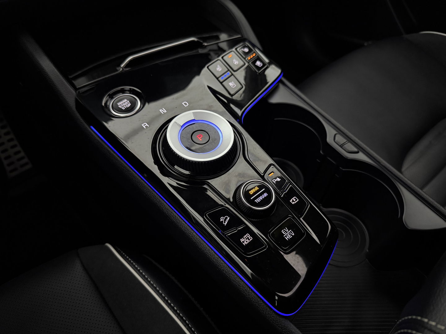 Kia Sportage 1.6 T-GDI AWD PHEV GT-Line | Pano | 360° | H/K | Memory | Stoel/Stuur verw. | Carplay | Adap. Cruise | Keyless