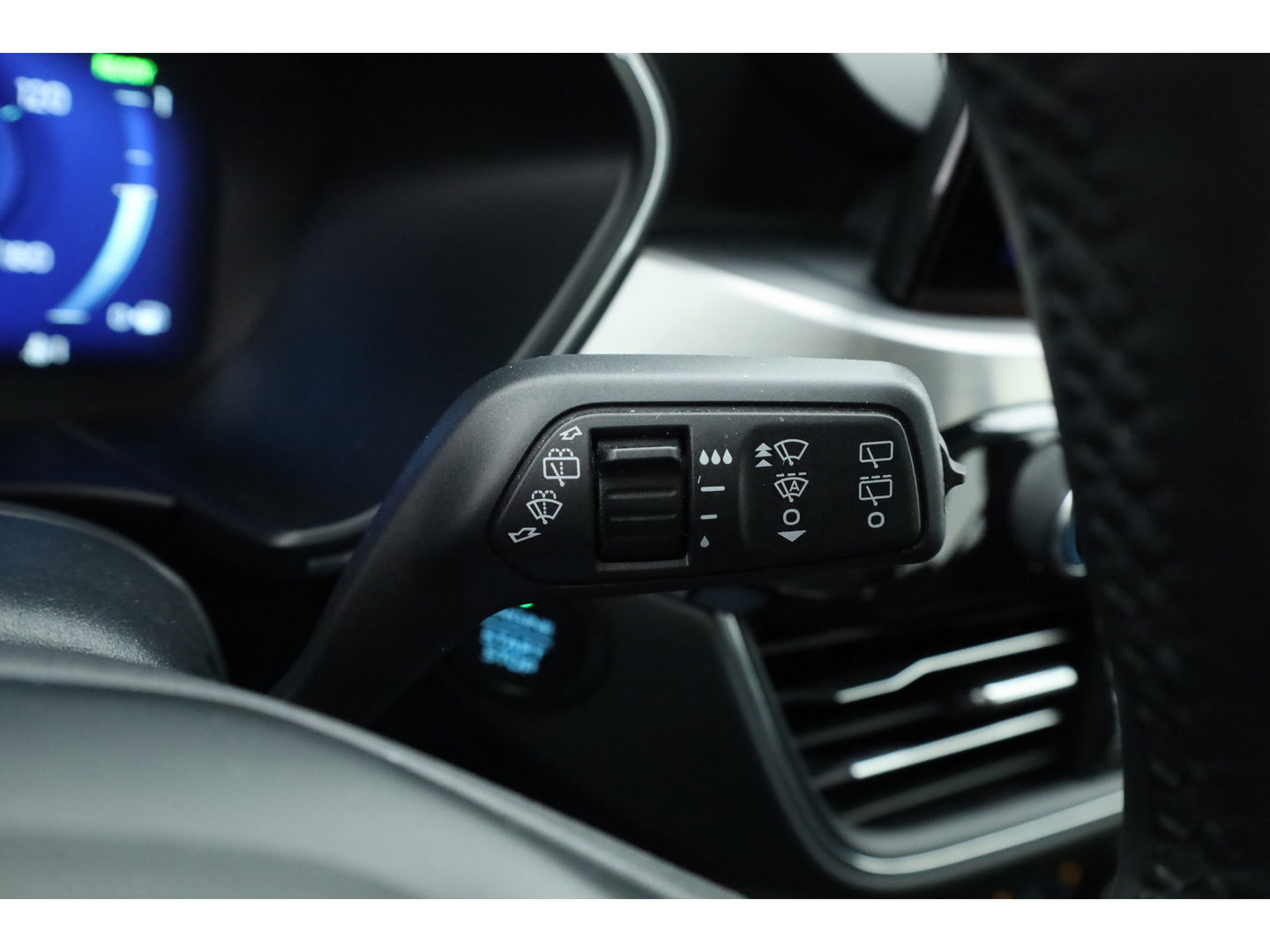 Ford Kuga 2.5 PHEV Titanium | Winter Pack | Navi | Camera | Afn. Trekhaak | Apple CarPlay | All Season