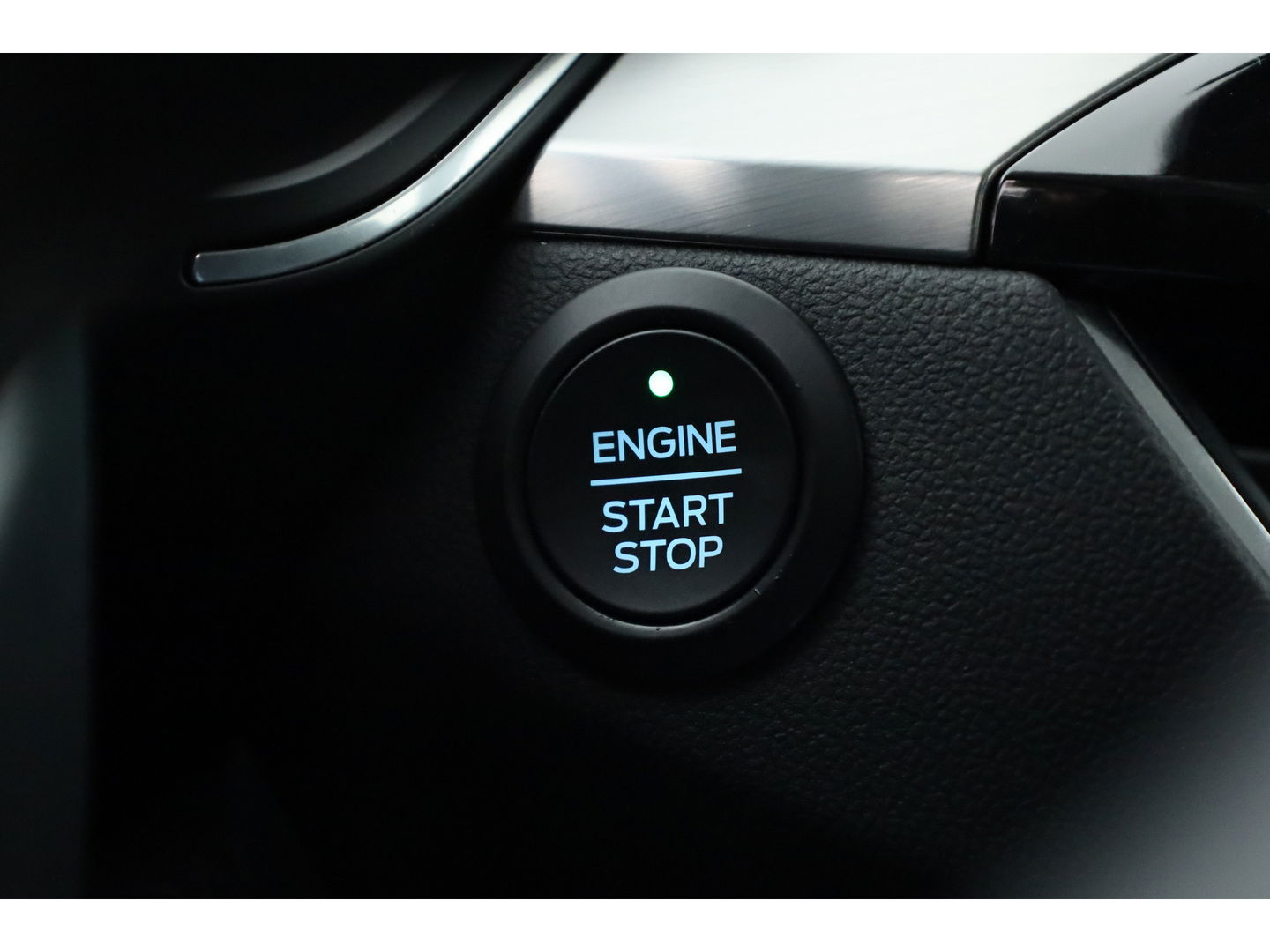 Ford Kuga 2.5 PHEV Titanium | Winter Pack | Navi | Camera | Afn. Trekhaak | Apple CarPlay | All Season