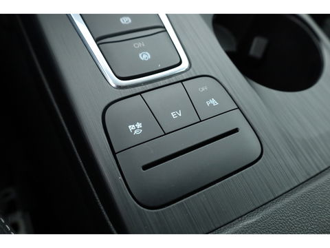 Ford Kuga 2.5 PHEV Titanium | Winter Pack | Navi | Camera | Afn. Trekhaak | Apple CarPlay | All Season