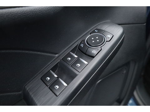 Ford Kuga 2.5 PHEV Titanium | Winter Pack | Navi | Camera | Afn. Trekhaak | Apple CarPlay | All Season