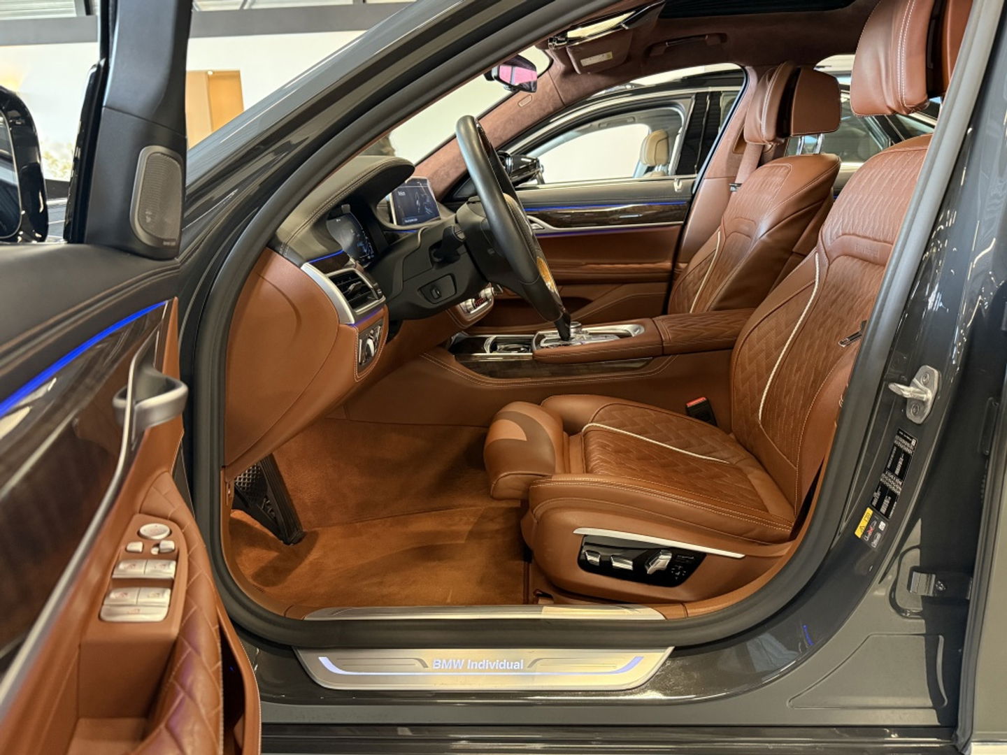 BMW 7 Serie 745e 394PK M- Individual VIP / massage / 360° / 4-wielbesturing