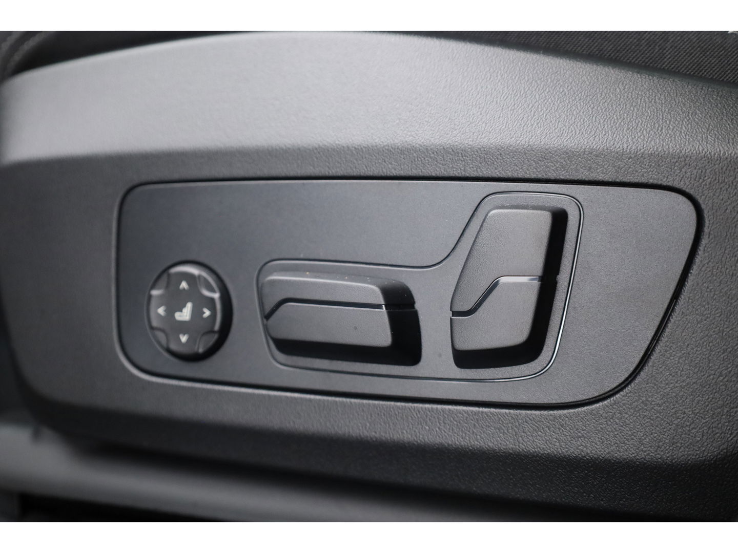 BMW X1 xDrive30e M Sport | Pano | HUD | 360cam | H&K | Elek. Stoelen | Adapt. Cruise | 20''