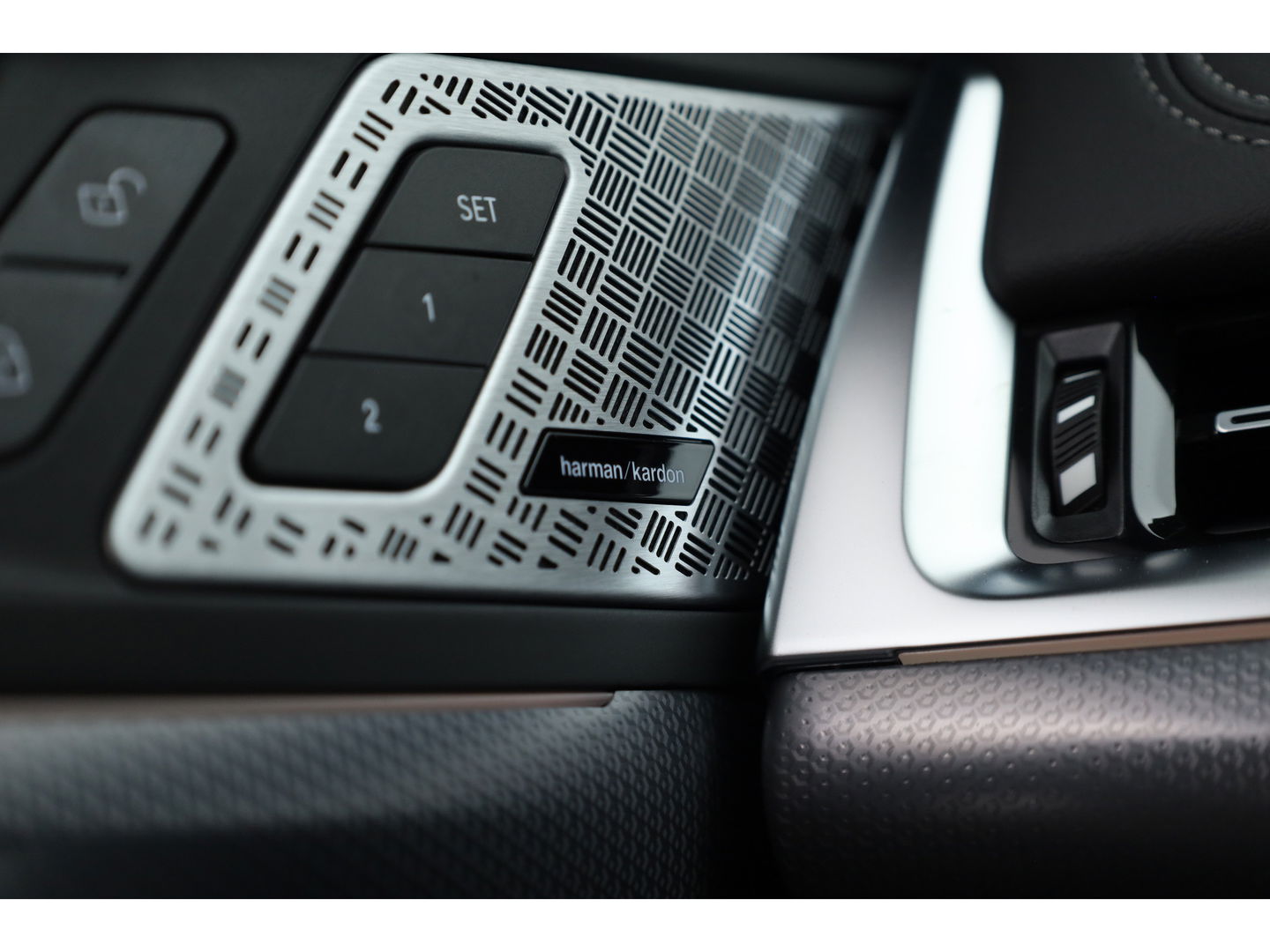 BMW X1 xDrive30e M Sport | Pano | HUD | 360cam | H&K | Elek. Stoelen | Adapt. Cruise | 20''