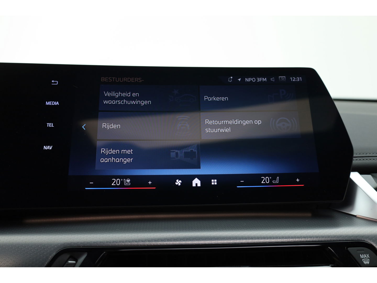 BMW X1 xDrive30e M Sport | Pano | HUD | 360cam | H&K | Elek. Stoelen | Adapt. Cruise | 20''