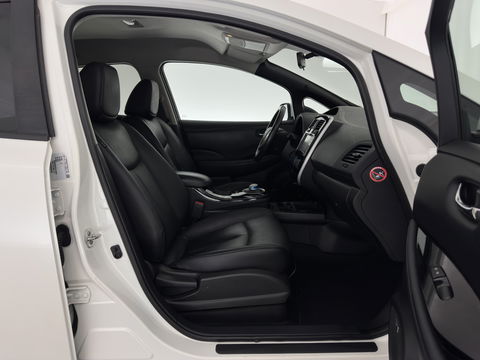 Nissan Leaf Tekna 24 kWh Aut. *LUXURY-LEATHER | FULL-LED | BOSE-SURROUND | TOP-VIEW | KEYLESS | NAVI-FULLMAP | ECC | HEATED-COMFORTSEATS | CAMERA | DIGI-COCKPIT | PRIVACY-GLASS | 17"ALU*