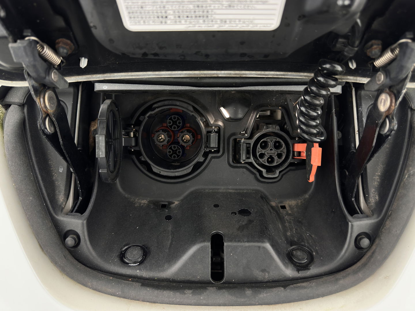 Nissan Leaf Tekna 24 kWh Aut. *LUXURY-LEATHER | FULL-LED | BOSE-SURROUND | TOP-VIEW | KEYLESS | NAVI-FULLMAP | ECC | HEATED-COMFORTSEATS | CAMERA | DIGI-COCKPIT | PRIVACY-GLASS | 17"ALU*