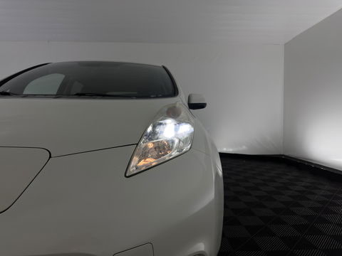 Nissan Leaf Tekna 24 kWh Aut. *LUXURY-LEATHER | FULL-LED | BOSE-SURROUND | TOP-VIEW | KEYLESS | NAVI-FULLMAP | ECC | HEATED-COMFORTSEATS | CAMERA | DIGI-COCKPIT | PRIVACY-GLASS | 17"ALU*