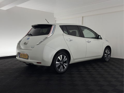 Nissan Leaf Tekna 24 kWh Aut. *LUXURY-LEATHER | FULL-LED | BOSE-SURROUND | TOP-VIEW | KEYLESS | NAVI-FULLMAP | ECC | HEATED-COMFORTSEATS | CAMERA | DIGI-COCKPIT | PRIVACY-GLASS | 17"ALU*