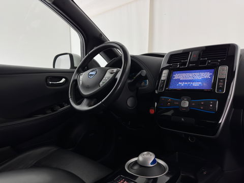 Nissan Leaf Tekna 24 kWh Aut. *LUXURY-LEATHER | FULL-LED | BOSE-SURROUND | TOP-VIEW | KEYLESS | NAVI-FULLMAP | ECC | HEATED-COMFORTSEATS | CAMERA | DIGI-COCKPIT | PRIVACY-GLASS | 17"ALU*