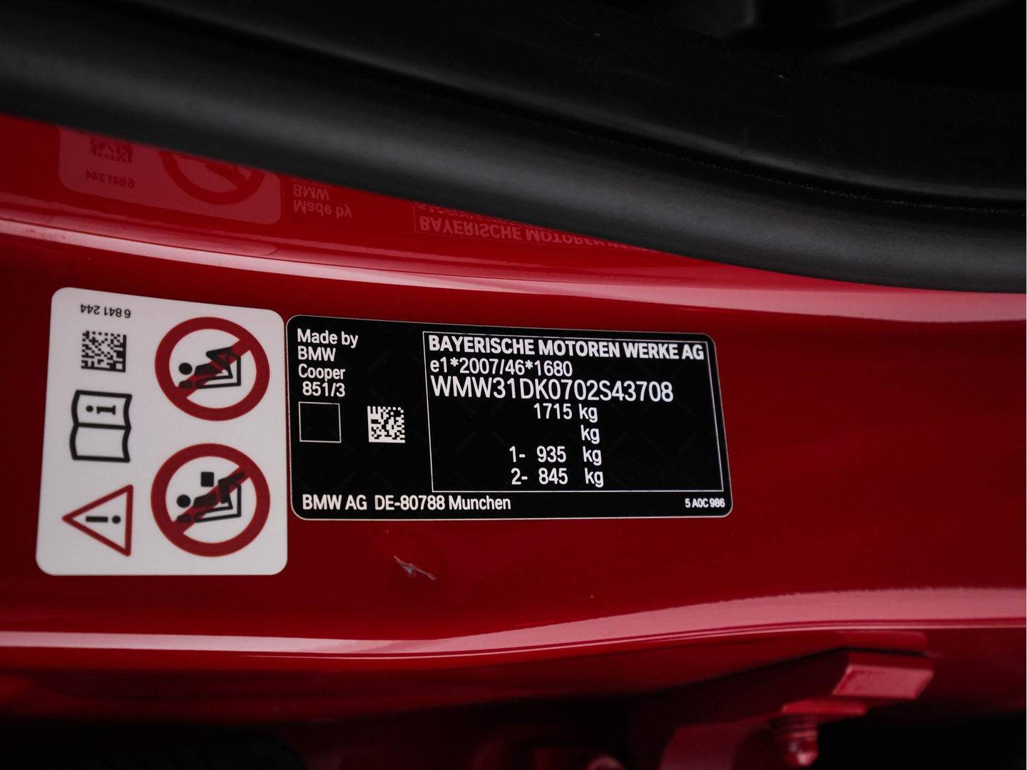 MINI Mini 1.5 Cooper Business Edition (INCL-BTW) *LEATHER-FABRIC | FULL-LED | DIGI-COCKPIT | SPORT-SEATS | AMBIENT-LIGHT | NAVI-FULLMAP | DAB+ | AIRCO | CRUISE | PDC | 16''ALU*