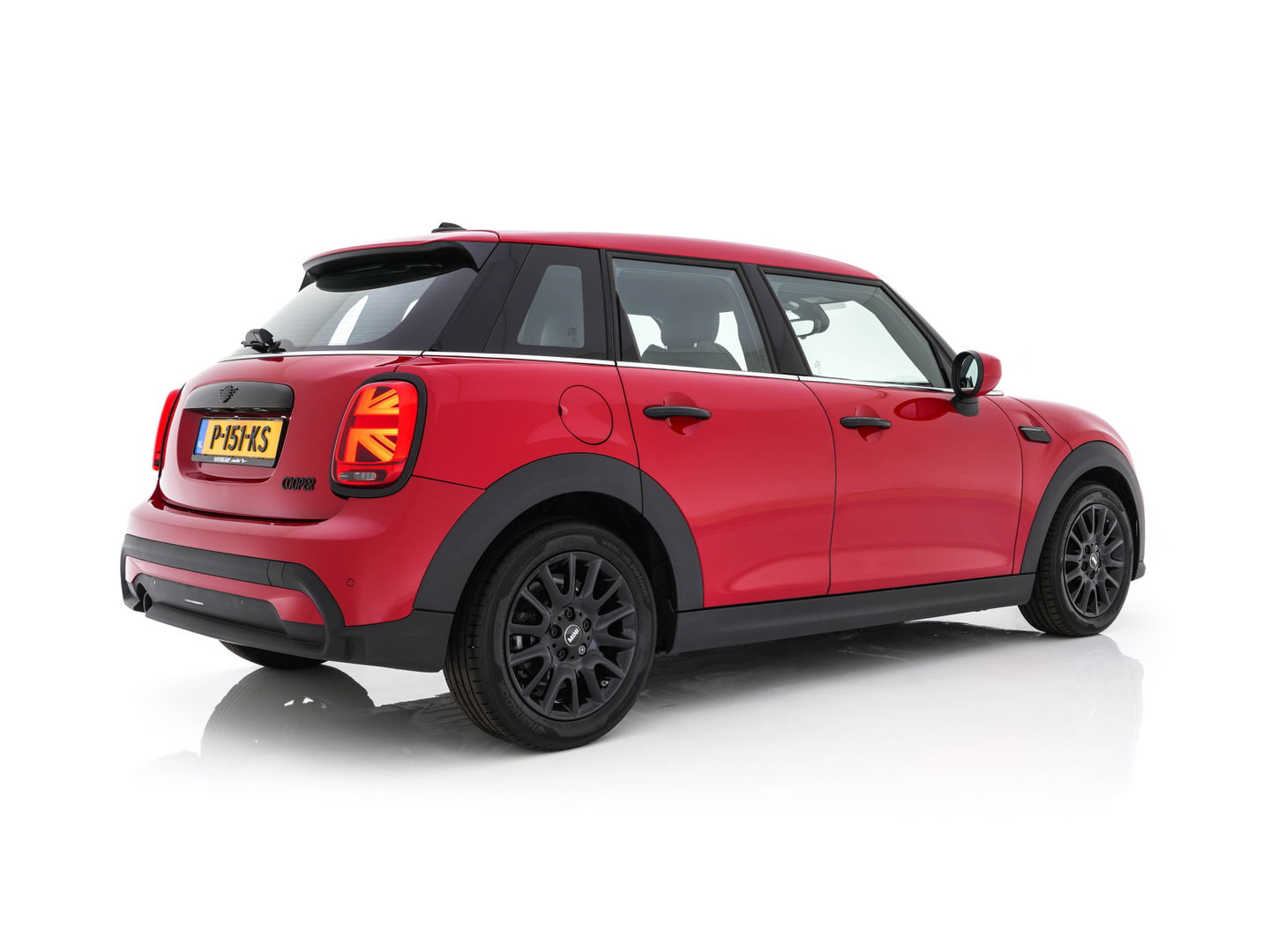 MINI Mini 1.5 Cooper Business Edition (INCL-BTW) *LEATHER-FABRIC | FULL-LED | DIGI-COCKPIT | SPORT-SEATS | AMBIENT-LIGHT | NAVI-FULLMAP | DAB+ | AIRCO | CRUISE | PDC | 16''ALU*