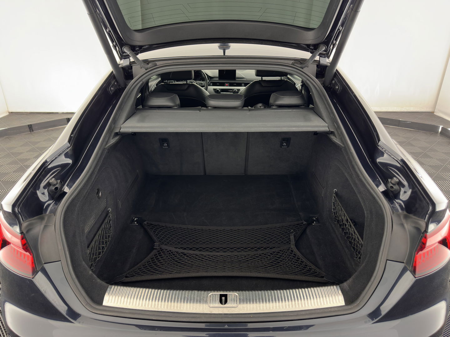 Audi A5 Sportback 1.4 TFSI Sport S-Line Aut. *FULL-LED | LEATHER-FABRIC | SPORT-SEATS | NAVI-FULLMAP | SHIFT-PADDLES | PRIVACY-GLASS | ECC | PDC | CRUISE | 18''ALU*