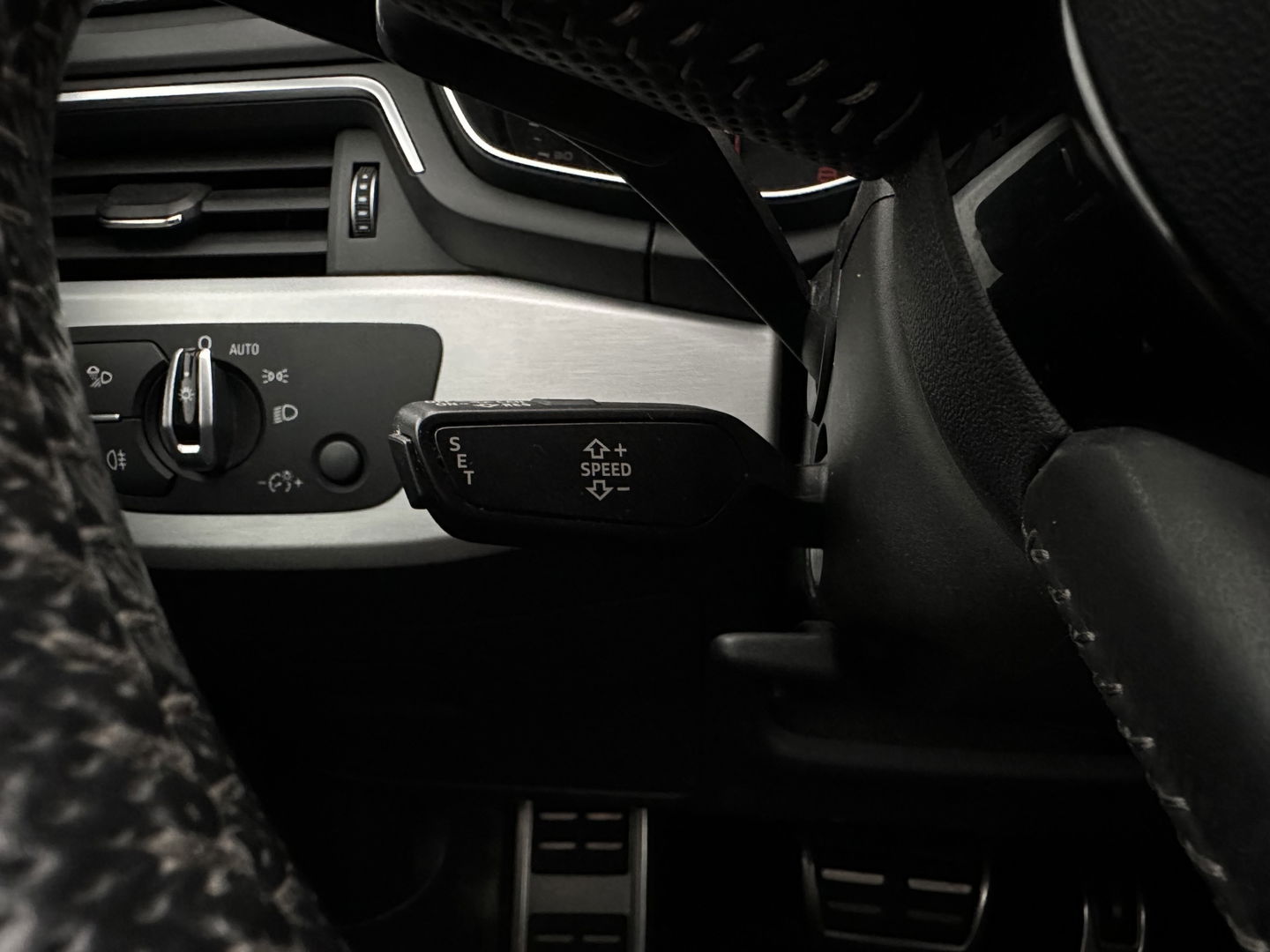 Audi A5 Sportback 1.4 TFSI S-Line Competition Aut. *FULL-LED | LEATHER-FABRIC | SPORT-SEATS | NAVI-FULLMAP | SHIFT-PADDLES | PRIVACY-GLASS | ECC | PDC | CRUISE | 18''ALU*