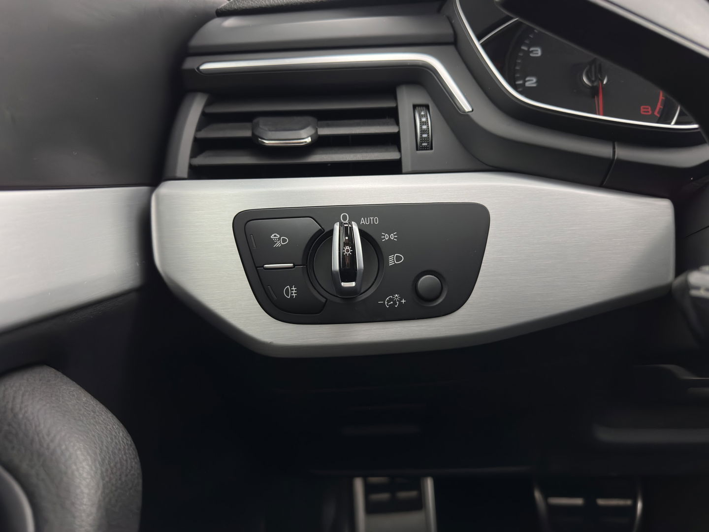 Audi A5 Sportback 1.4 TFSI Sport S-Line Aut. *FULL-LED | LEATHER-FABRIC | SPORT-SEATS | NAVI-FULLMAP | SHIFT-PADDLES | PRIVACY-GLASS | ECC | PDC | CRUISE | 18''ALU*