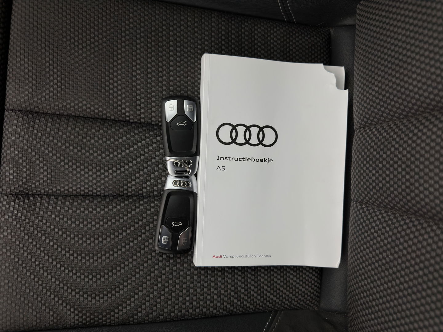 Audi A5 Sportback 1.4 TFSI S-Line Competition Aut. *FULL-LED | LEATHER-FABRIC | SPORT-SEATS | NAVI-FULLMAP | SHIFT-PADDLES | PRIVACY-GLASS | ECC | PDC | CRUISE | 18''ALU*