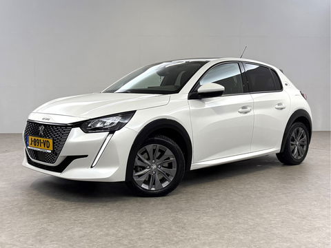 Peugeot 208 EV Allure 50 kWh | SOH 92% | Snelladen | Pano | 360° | Virtual | Carplay | Navi | Parkeersens. | NAP