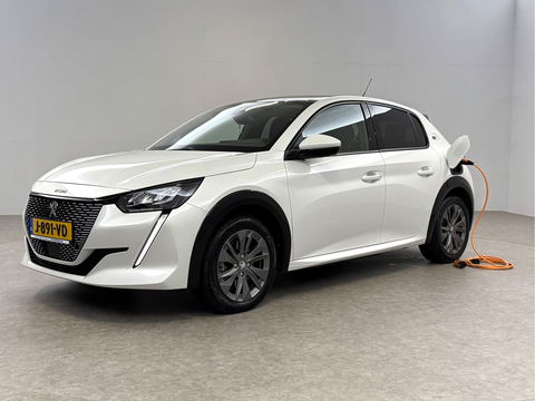 Peugeot 208 EV Allure 50 kWh | SOH 92% | Snelladen | Pano | 360° | Virtual | Carplay | Navi | Parkeersens. | NAP
