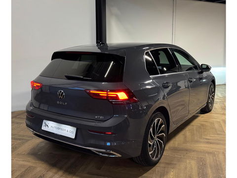 Volkswagen Golf 1.5 eTSI Life Business KEYLESS CAM