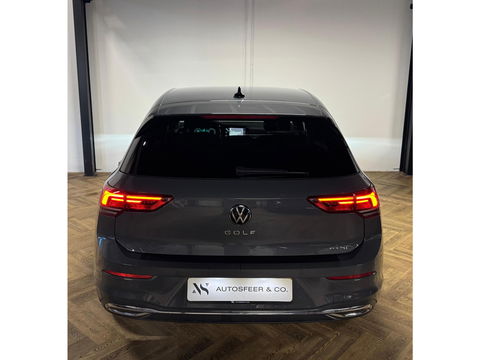 Volkswagen Golf 1.5 eTSI Life Business KEYLESS CAM