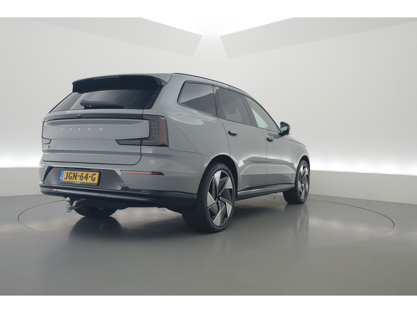 Volvo EX90 Twin Motor Plus 7p. 111 kWh | Luchtvering | B&W Audio | Pano | Climate | HUD | 22 inch |