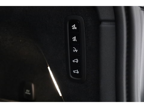 Volvo EX90 Twin Motor Plus 7p. 111 kWh | Luchtvering | B&W Audio | Pano | Climate | HUD | 22 inch |