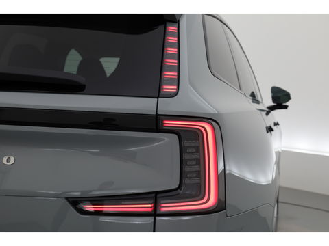 Volvo EX90 Twin Motor Plus 7p. 111 kWh | Luchtvering | B&W Audio | Pano | Climate | HUD | 22 inch |