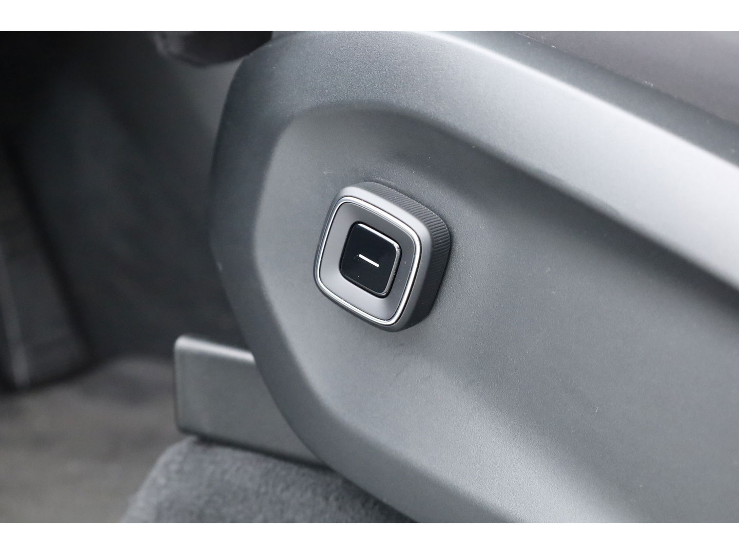 Volvo EX90 Twin Motor Plus 7p. 111 kWh | Luchtvering | B&W Audio | Pano | Climate | HUD | 22 inch |