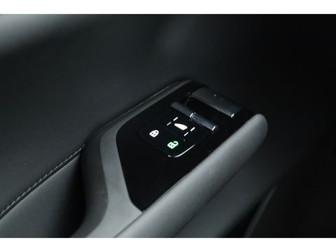 Volvo EX90 Twin Motor Plus 7p. 111 kWh | Luchtvering | B&W Audio | Pano | Climate | HUD | 22 inch |