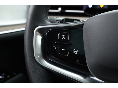 Volvo EX90 Twin Motor Plus 7p. 111 kWh | Luchtvering | B&W Audio | Pano | Climate | HUD | 22 inch |