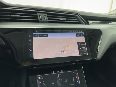 Audi e-tron 50 quattro Launch edition 71 kWh *DRIVE MOTOR AUDIBLE* [ 3-Fase ] {SOH-100%} Aut. *FULL-LED | DIGI-COCKPIT | NAVI-FULLMAP | HEATED-COMFORTSEATS | KEYLESS | AUDI-SOUND | KEYLESS | SHIFT-PADDLES | ECC | PDC | CRUISE | 20''ALU*