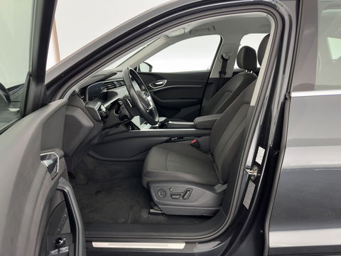 Audi e-tron 50 quattro Launch edition 71 kWh *DRIVE MOTOR AUDIBLE* [ 3-Fase ] {SOH-100%} Aut. *FULL-LED | DIGI-COCKPIT | NAVI-FULLMAP | HEATED-COMFORTSEATS | KEYLESS | AUDI-SOUND | KEYLESS | SHIFT-PADDLES | ECC | PDC | CRUISE | 20''ALU*