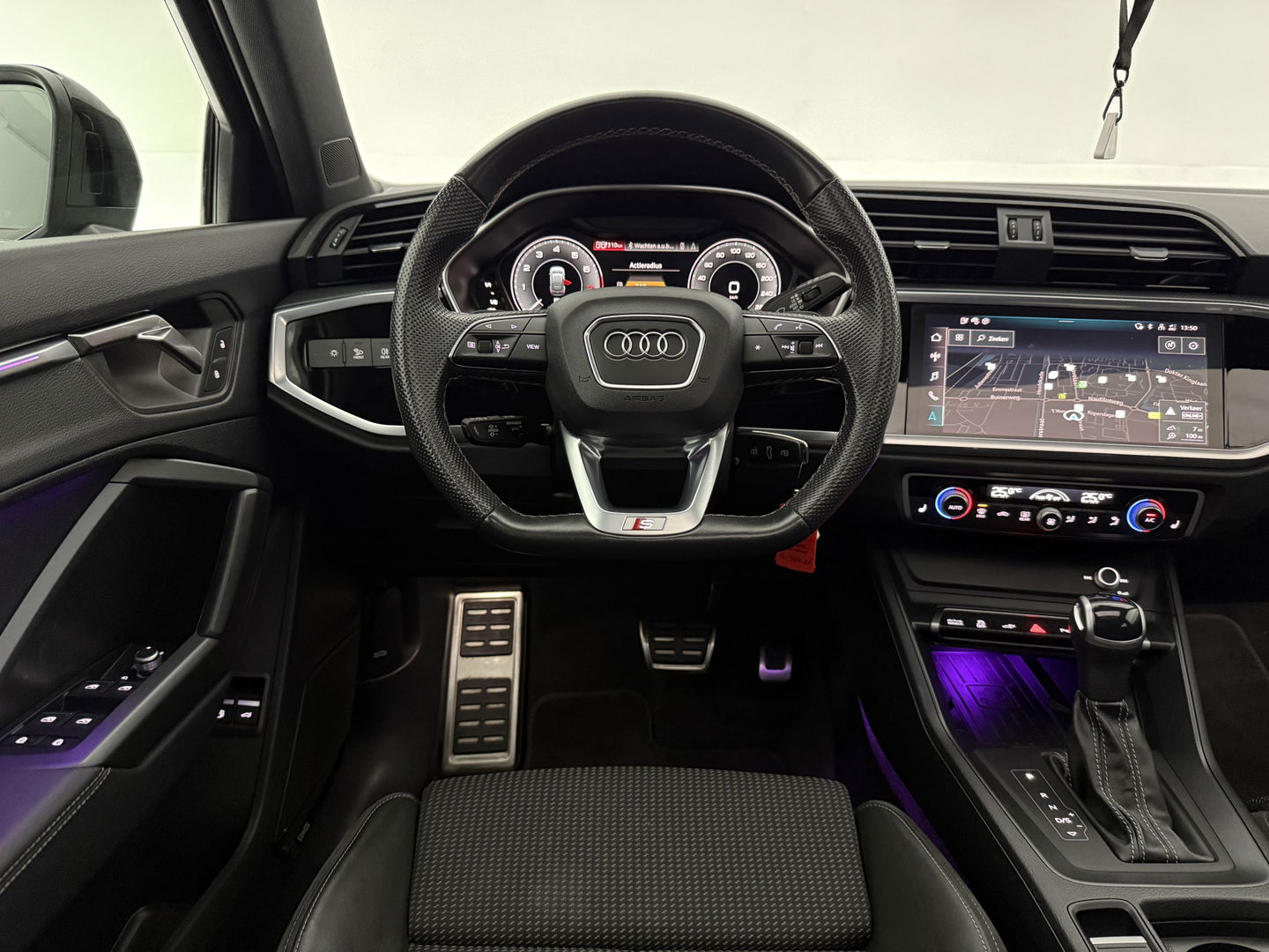 Audi Q3 Sportback 45 TFSI e S-Line | SOH 88% | Pano | Sfeer | Sonos | Virtual | Trekh. | Camera | Adap. Cruise | Stoelverw. | NAP