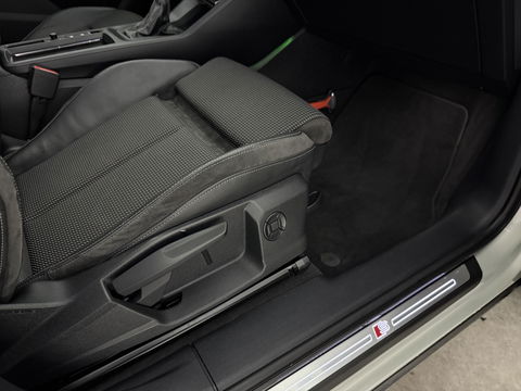 Audi Q3 Sportback 45 TFSI e S-Line | SOH 88% | Pano | Sfeer | Sonos | Virtual | Trekh. | Camera | Adap. Cruise | Stoelverw. | NAP