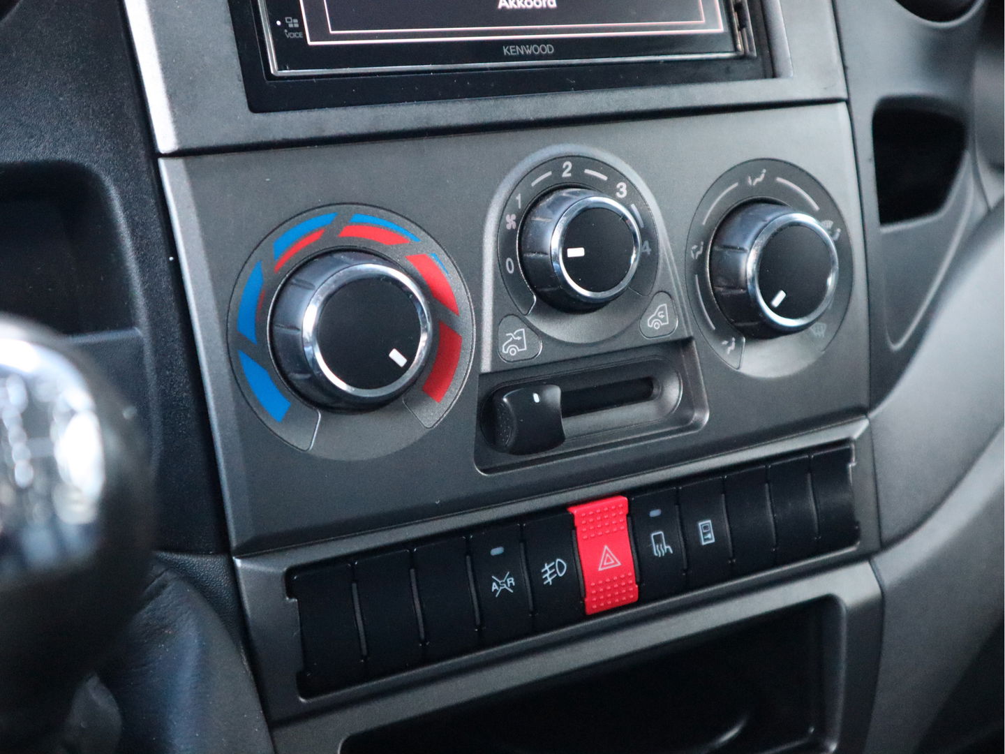 Iveco Daily 29L 15V 146pk Euro 5 L2H1 - Trekhaak - Camera - Cruise