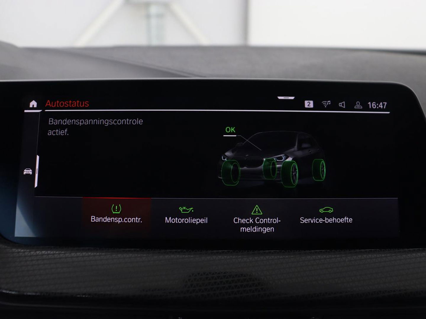 BMW 1-serie 118i Executive | Sport Line | Carplay | Sportstoelen | Full LED | Live Cockpit | Navigatie | Climate control | Parkeerhulp | Cruise control