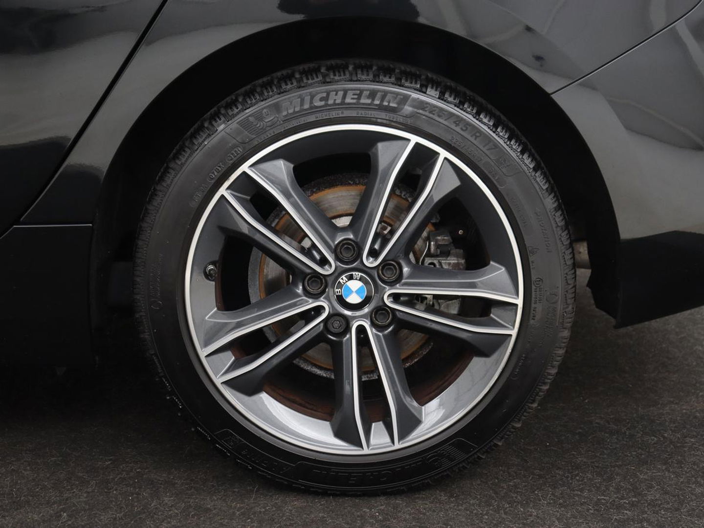 BMW 1-serie 118i Executive | Sport Line | Carplay | Sportstoelen | Full LED | Live Cockpit | Navigatie | Climate control | Parkeerhulp | Cruise control