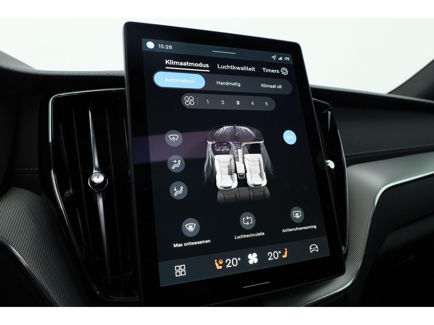 Volvo XC60 T6 Plug-in hybrid Ultra Black Edition | Facelift | Pano | HUD | 360cam | Harman Kardon | Memory seats | Pilot Assist |