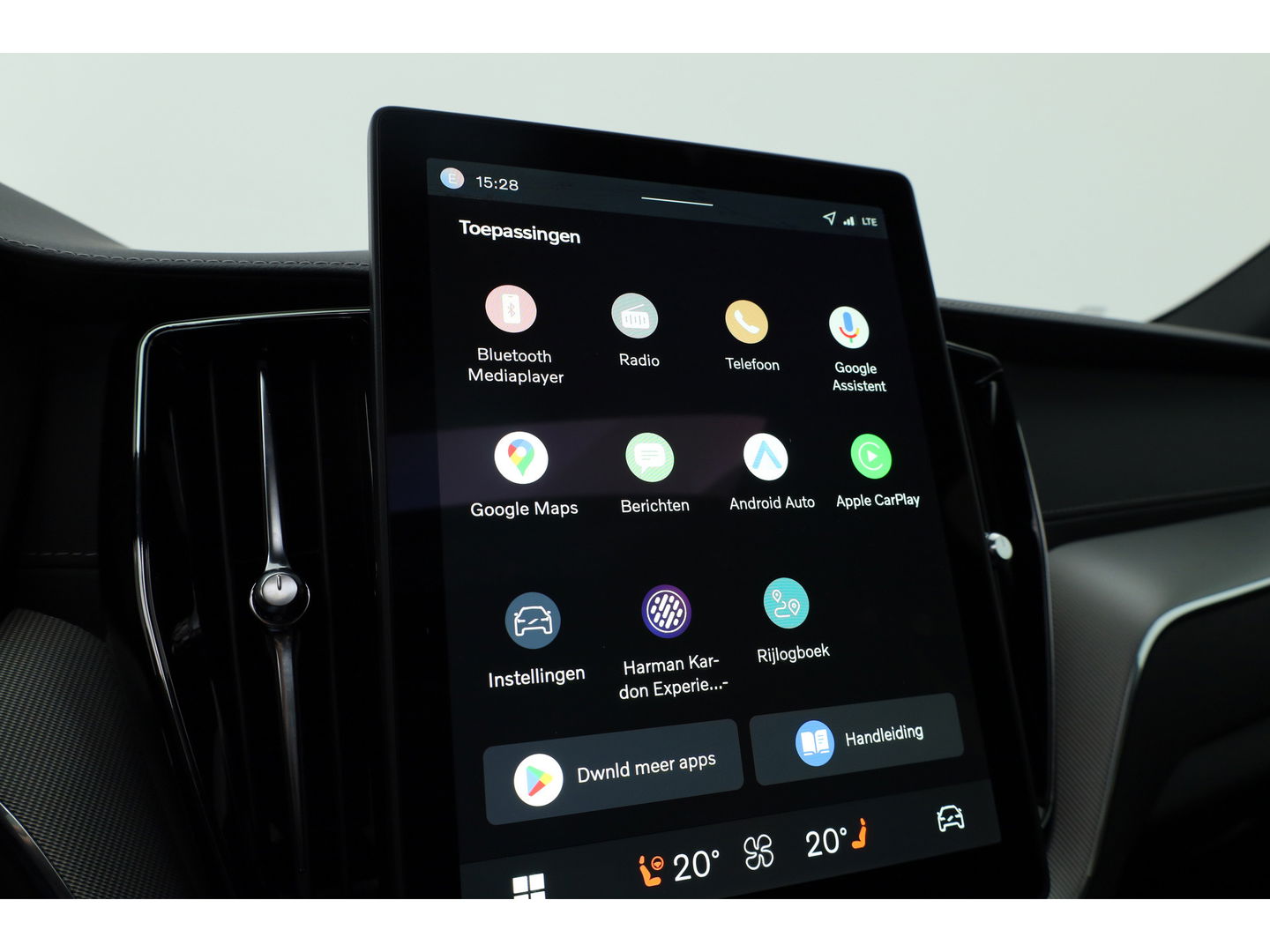 Volvo XC60 T6 Plug-in hybrid Ultra Black Edition | Facelift | Pano | HUD | 360cam | Harman Kardon | Memory seats | Pilot Assist |