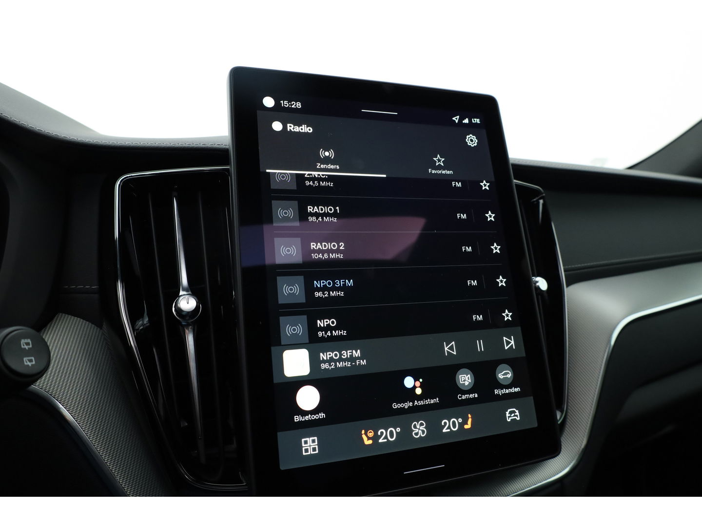 Volvo XC60 T6 Plug-in hybrid Ultra Black Edition | Facelift | Pano | HUD | 360cam | Harman Kardon | Memory seats | Pilot Assist |