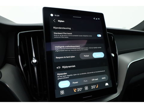 Volvo XC60 T6 Plug-in hybrid Ultra Black Edition | Facelift | Pano | HUD | 360cam | Harman Kardon | Memory seats | Pilot Assist |