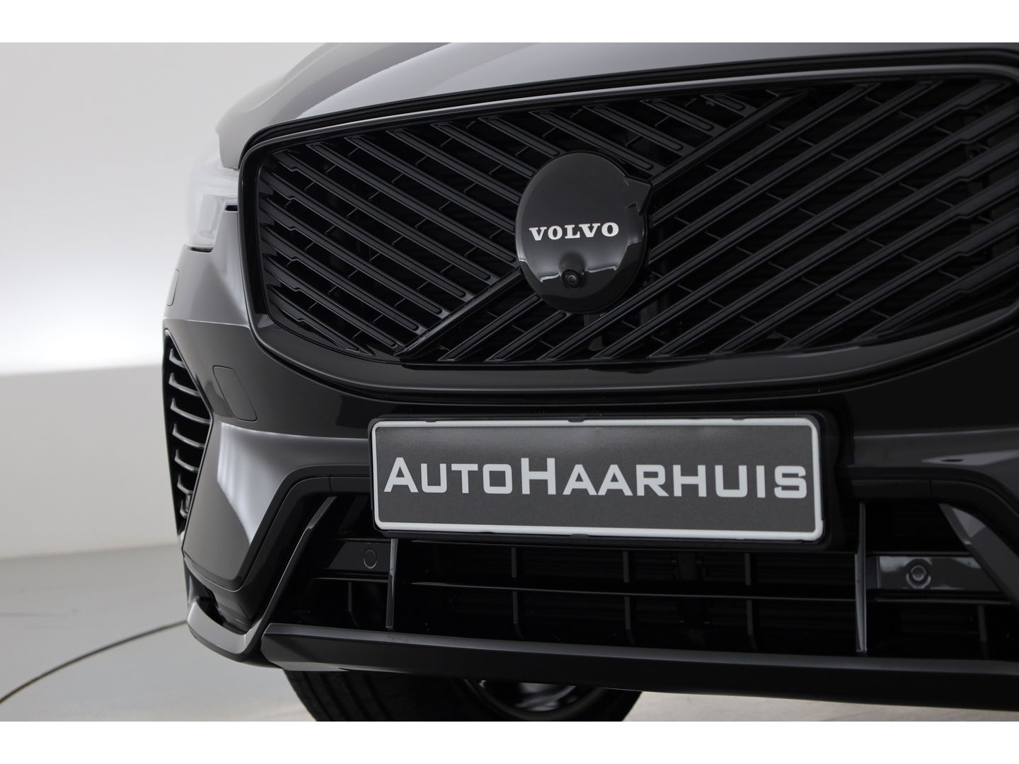 Volvo XC60 T6 Plug-in hybrid Ultra Black Edition | Facelift | Pano | HUD | 360cam | Harman Kardon | Memory seats | Pilot Assist |